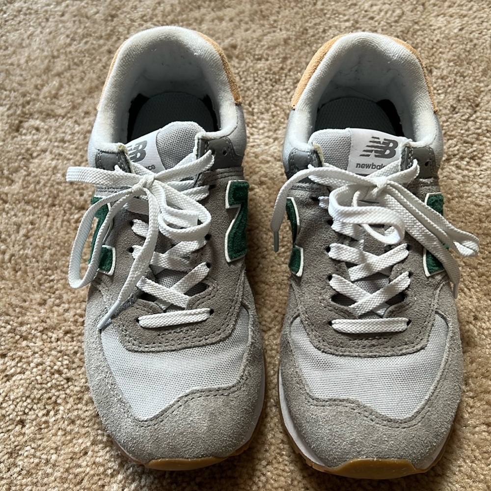 New balance 574 hardly worn